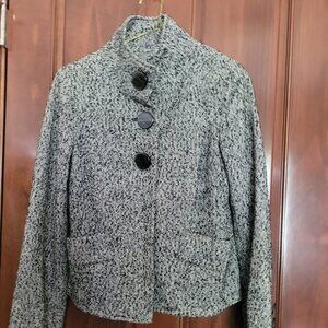 Mac and Jac wool swing jacket with front pockets and back pleat size small.